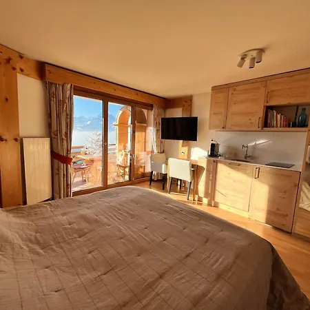 Apartment In The Clouds *